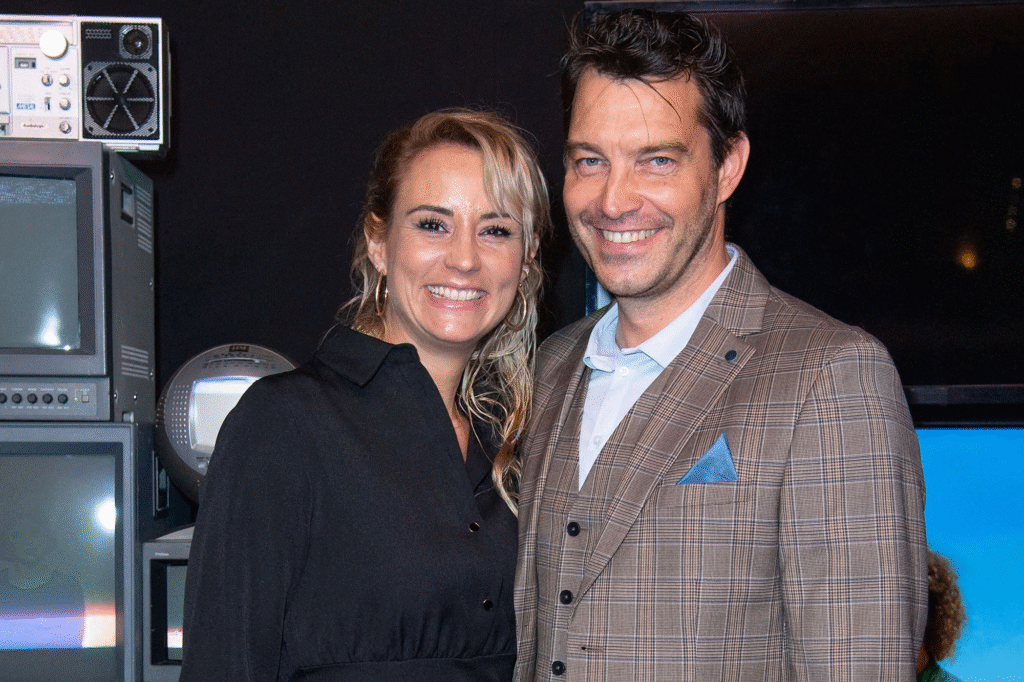 Élodie Gossuin: De Miss France à Ambassadrice Humanitaire 2 image 105