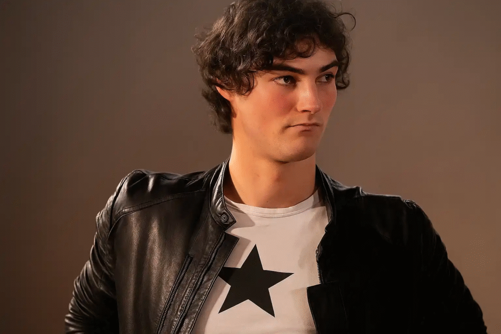 Pablo Pillaud-Vivien fils de qui ? Découvrez la vérité sur ses origines et sa carrière brillante 2 image 181